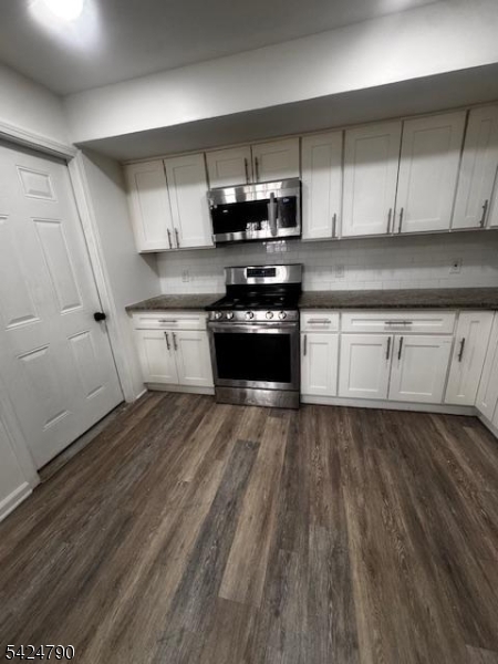 81-83 Hawthorne Ave 3