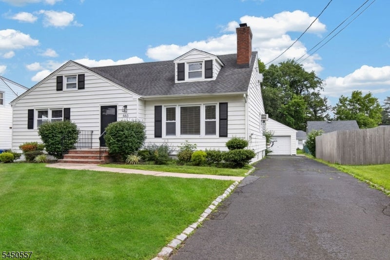 663 Mountain Ave