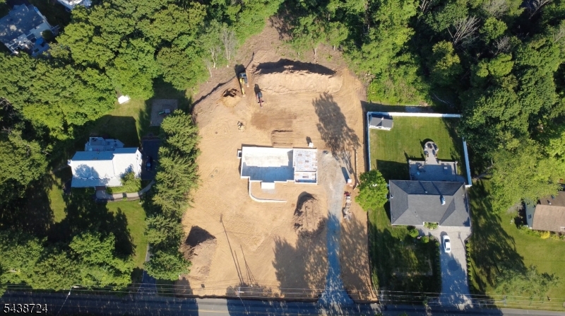 53 Mooney Rd