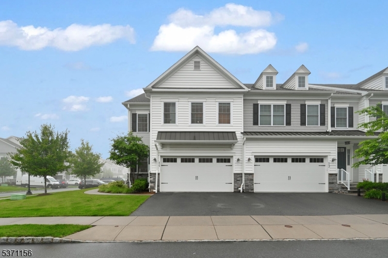 11 Aspen Dr