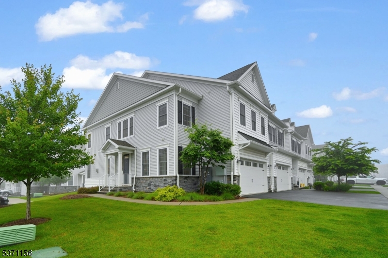 11 Aspen Dr