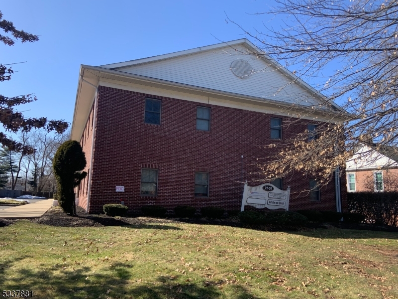 24 Stelton Rd