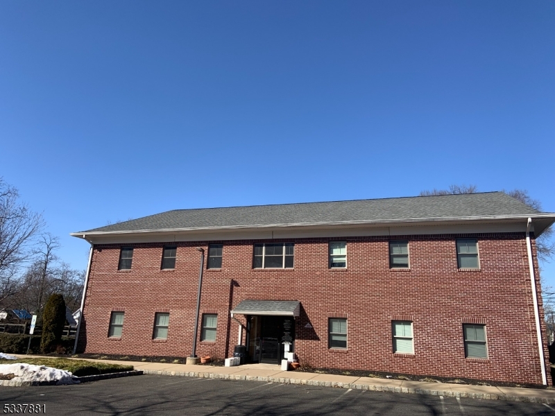 24 Stelton Rd