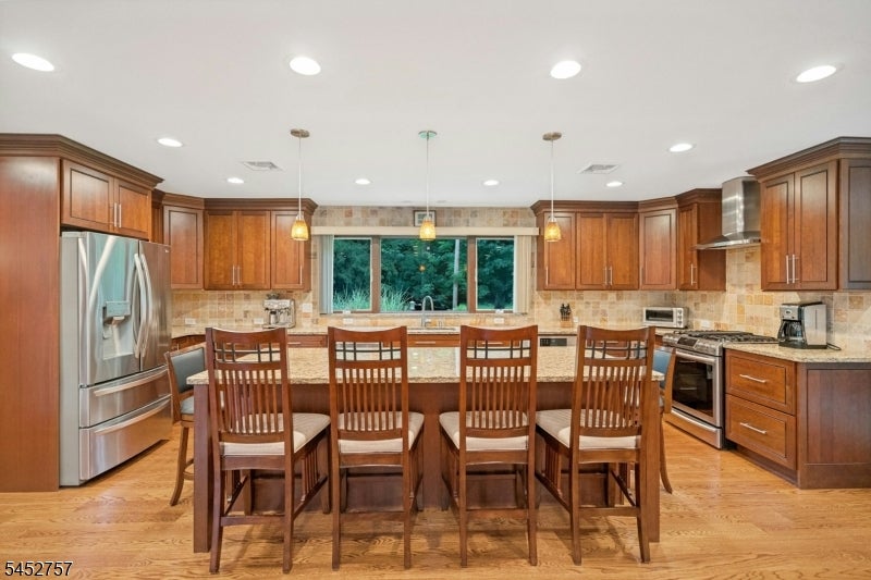 25 Bryers Ln