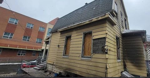 176 Madison Ave Irvington Twp. NJ 07111