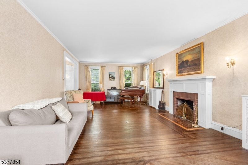 205 Myrtle Ave