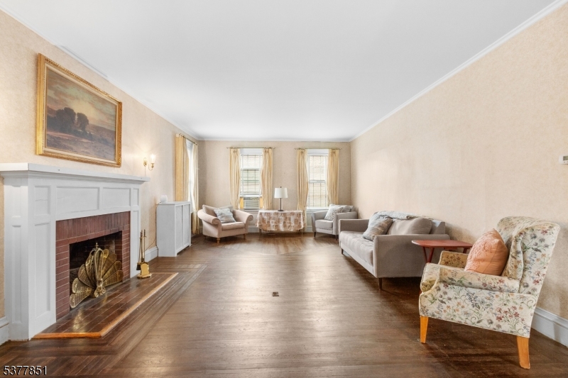 205 Myrtle Ave