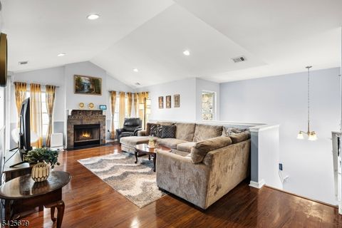 123 Chariot Ct Piscataway Twp. NJ 08854