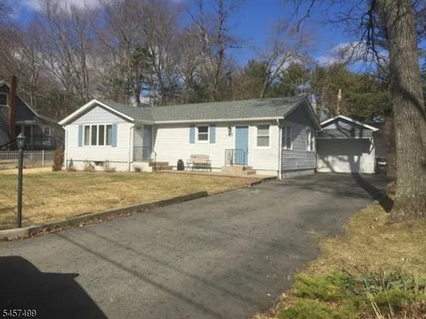 Photo for 21 Cottonwood Ct