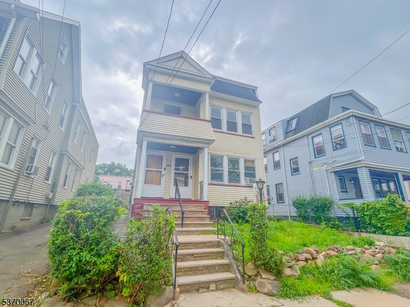 180 Hobson St