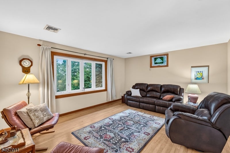 75 E Mountain Rd