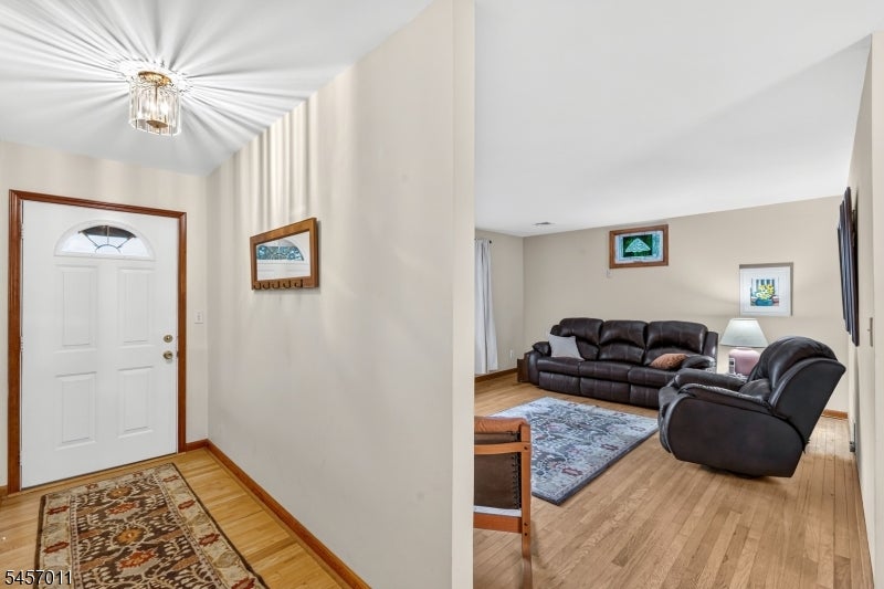 75 E Mountain Rd