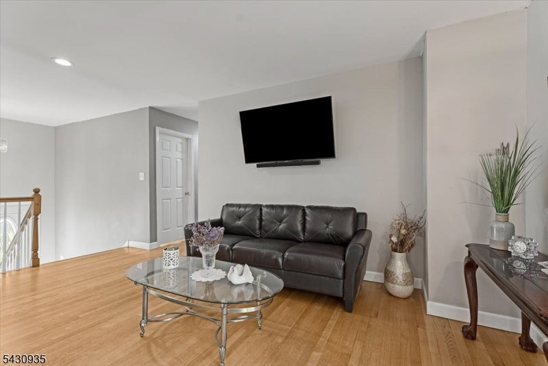 26 Meslar Rd