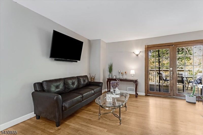 26 Meslar Rd