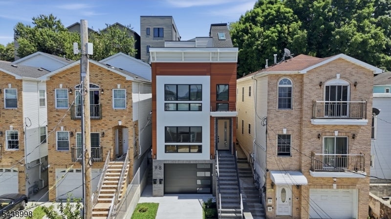 98 Western Ave 2