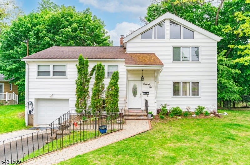 26 Cornell St
