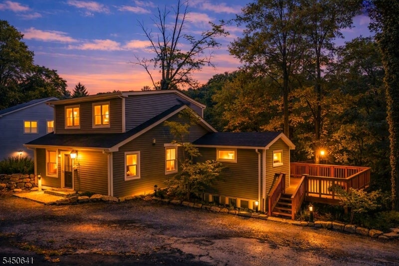 6 Hoover Rd
