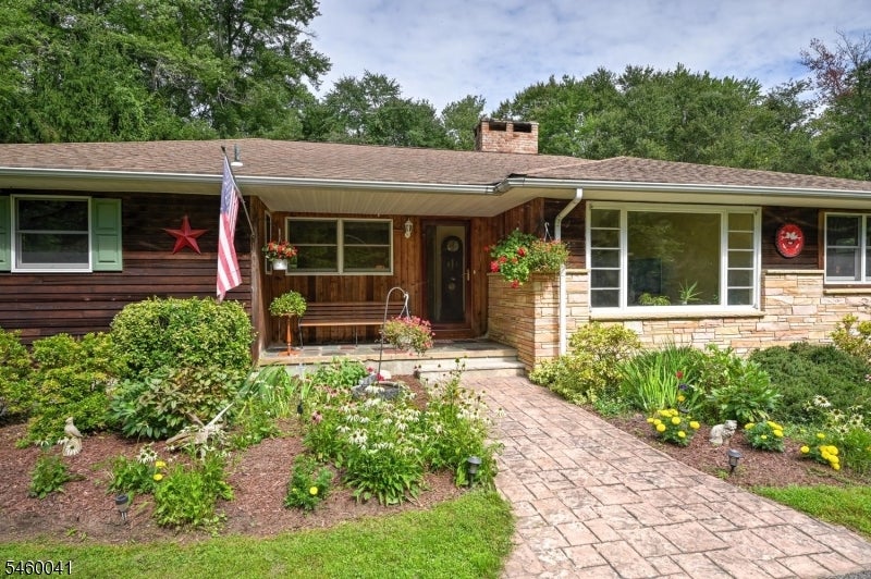 253 Kerrs Corner Rd