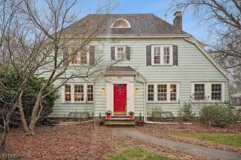 391 Up Mountain Avenue Montclair Twp. NJ 07043