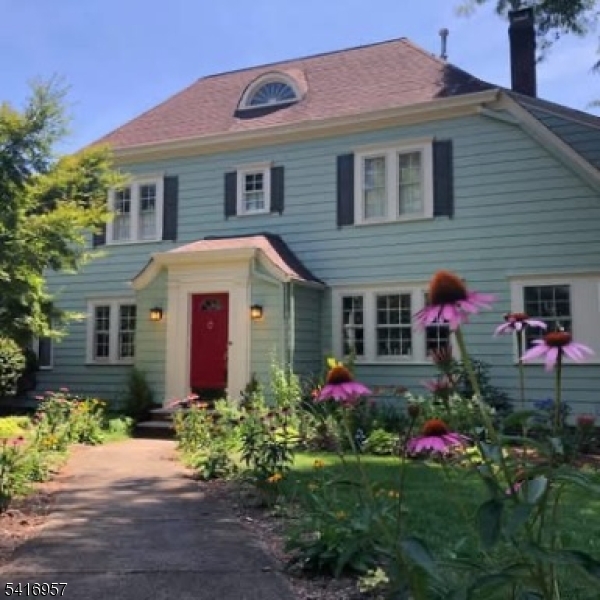 391 Up Mountain Avenue