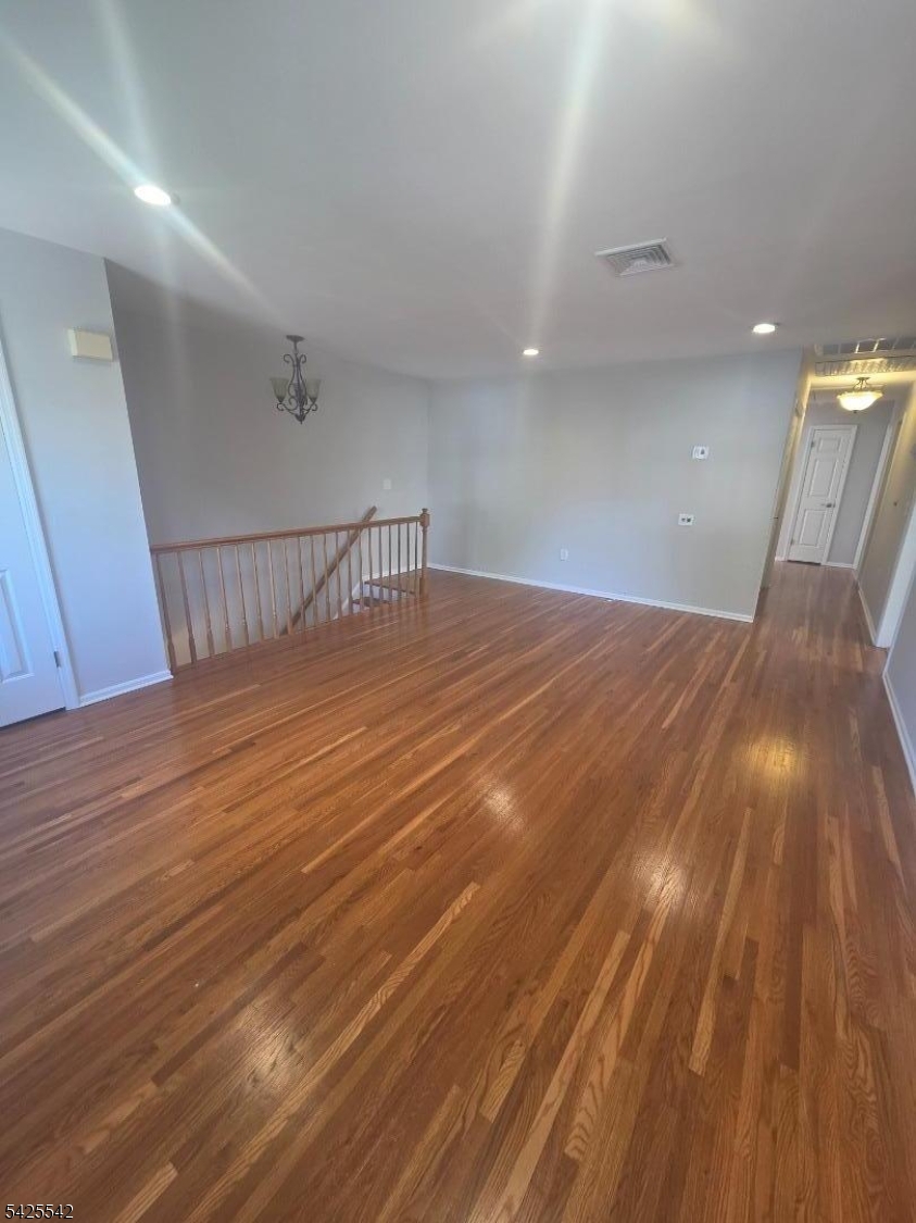 101 Bloomingdale Ave