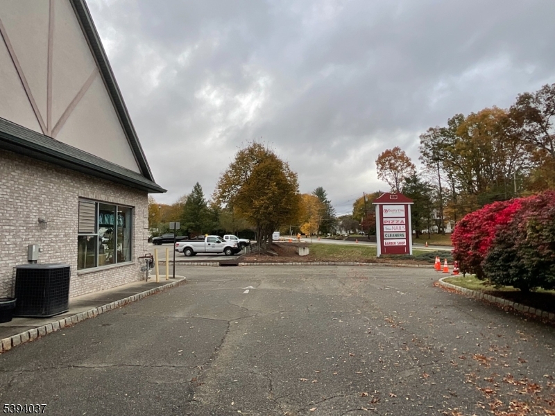 5627 Berkshire Valley Rd