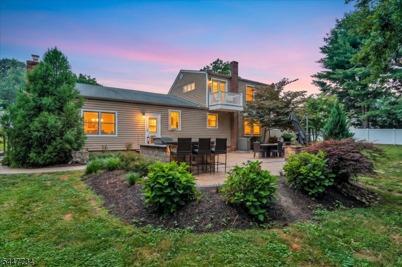 25 Nedshire Dr