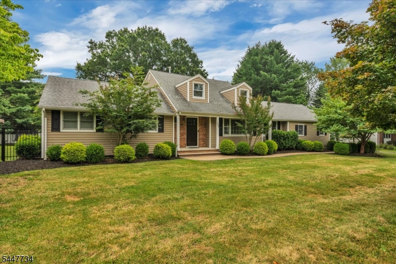 25 Nedshire Dr