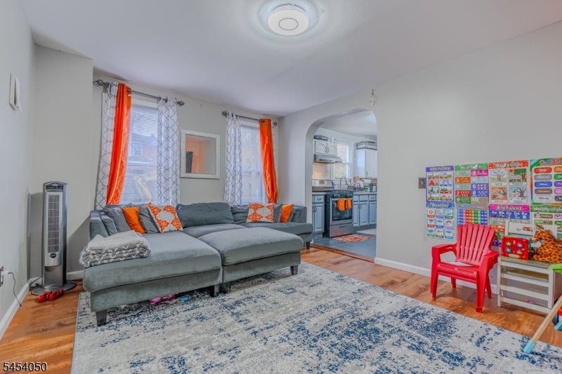 74 Lincoln Pl