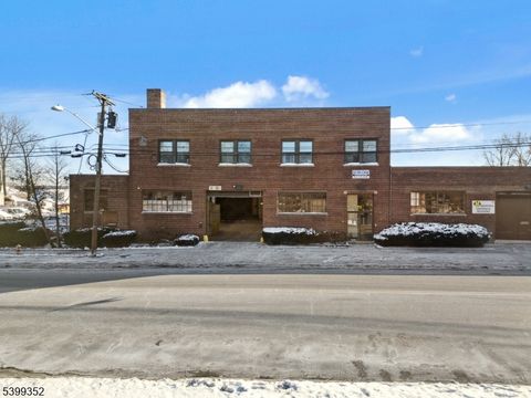 71 Crooks Ave Clifton City NJ 07011