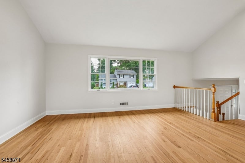 11 Suburban Rd