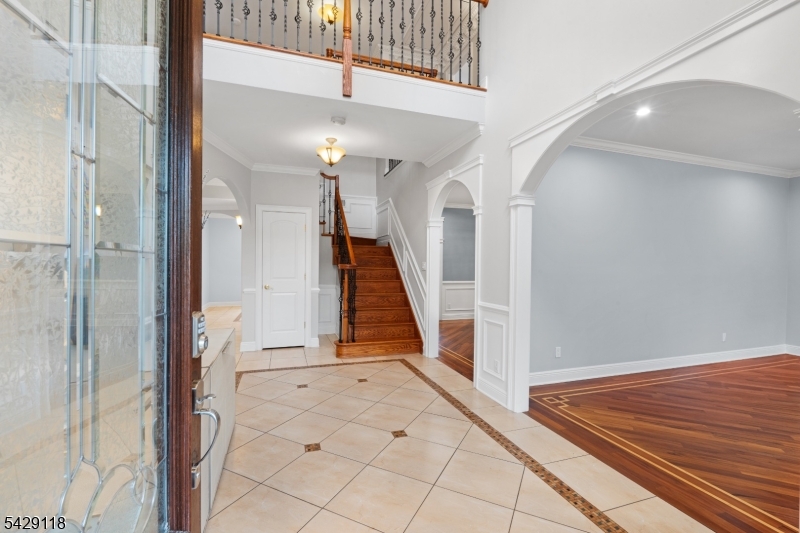 5 Phillips St