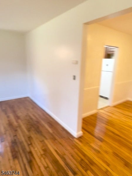 24 Hutton Ave 63