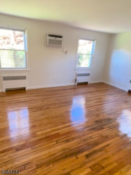 24 Hutton Ave 63