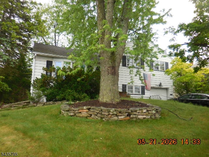 35 Garside Pl