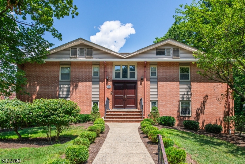 361 Claremont Ave