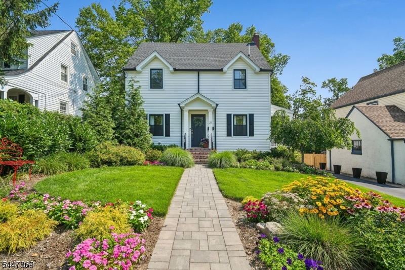 21 Evergreen Pl