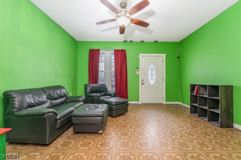 12 Brainard St