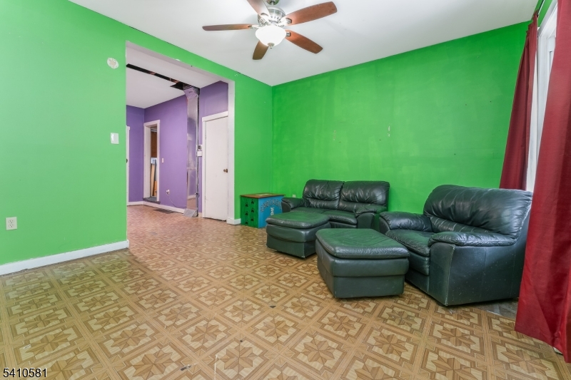 12 Brainard St