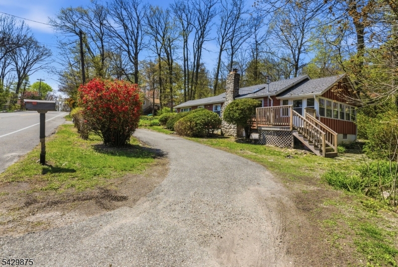 155 Highland Lakes Rd