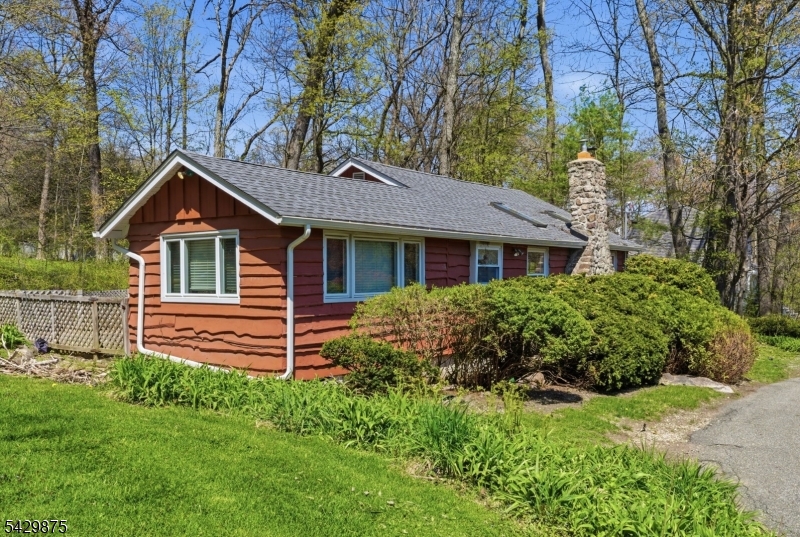 155 Highland Lakes Rd