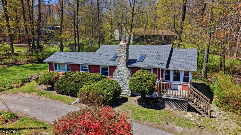 155 Highland Lakes Rd