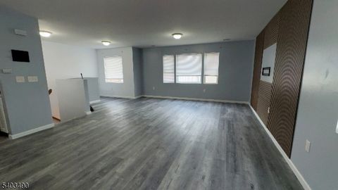 736 E 28Th St Paterson City NJ 07504