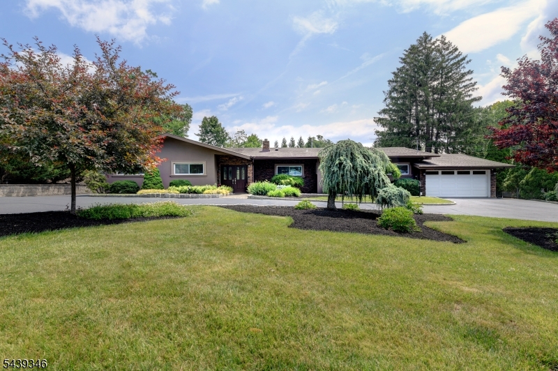 30 Bogert Rd