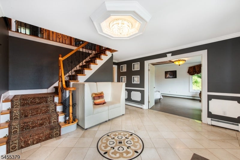207 Eileen Dr