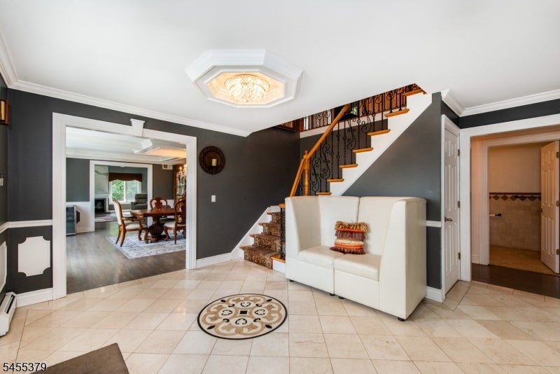 207 Eileen Dr