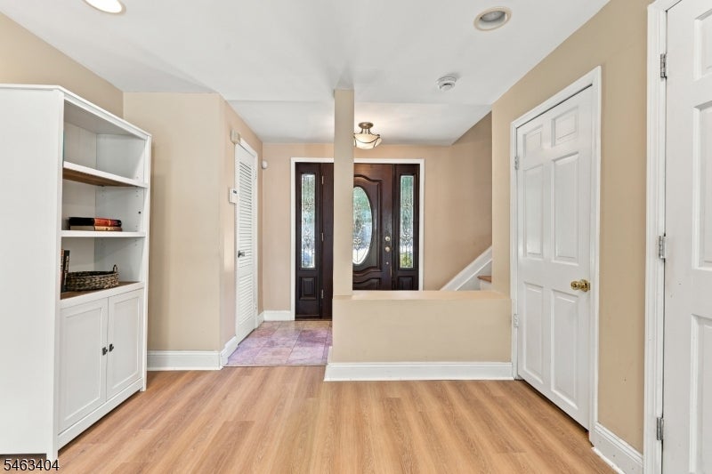 223 Fairview Ave