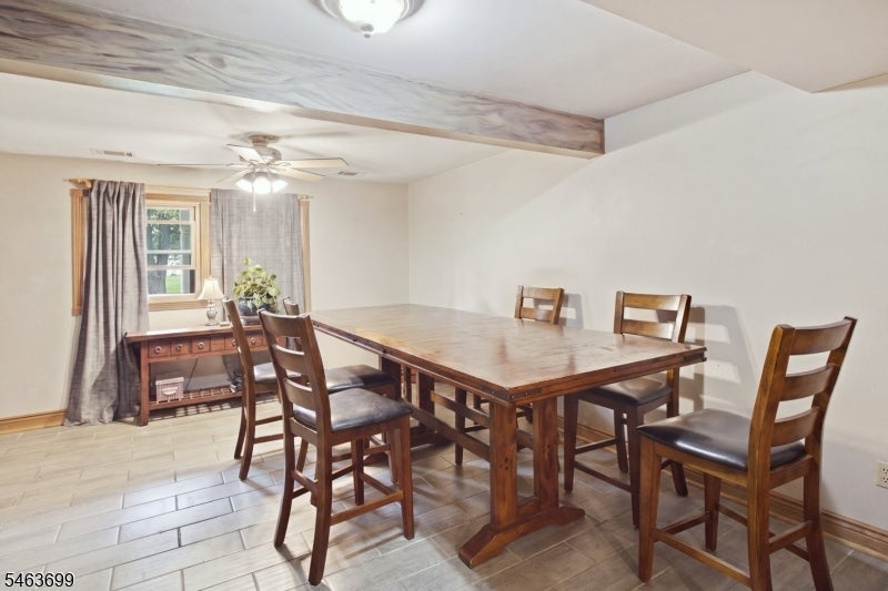 21 Winthrop Dr
