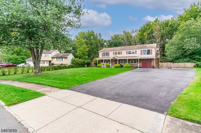21 Winthrop Dr
