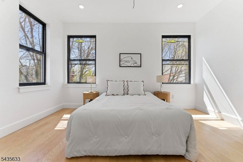 113 Oak St 2
